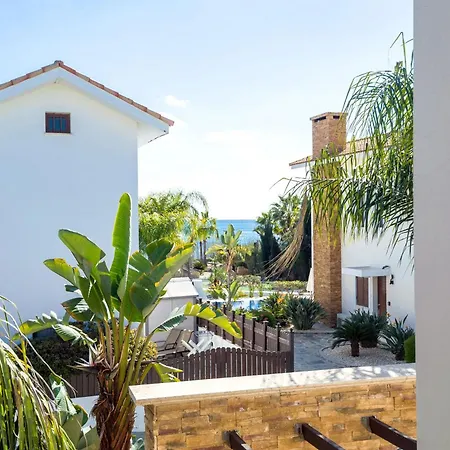 Villa Ioanna - 50m From Med Sea Ajía Nápa