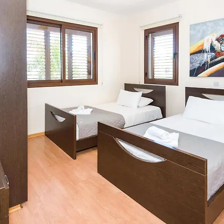 Ioanna - 50m From Med Sea *