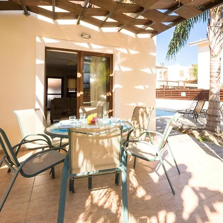 Ioanna - 50m From Med Sea *