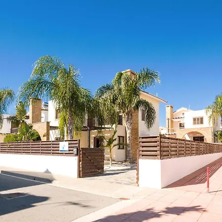 Ioanna - 50m From Med Sea