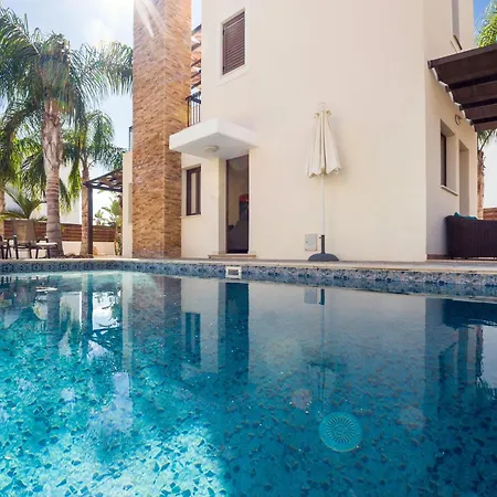 Ioanna - 50m From Med Sea