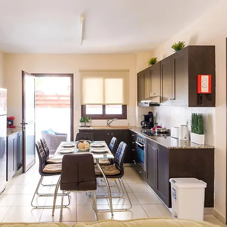 Ioanna - 50m From Med Sea * Ayia Napa