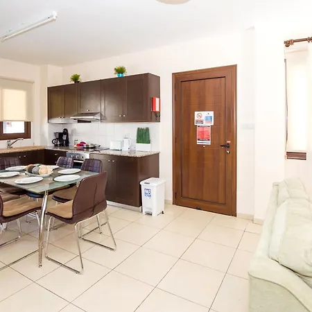 Villa Ioanna - 50m From Med Sea