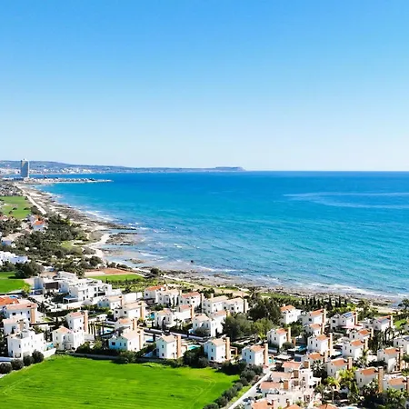 Villa Ioanna - 50m From Med Sea Ayia Napa